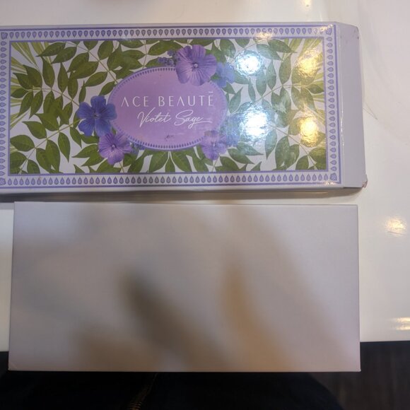 Ace beauté violet sage eyeshadows - Picture 4 of 4